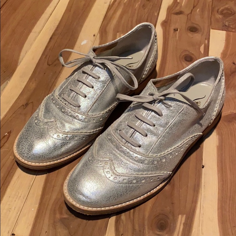 Nina Originals Silver Oxfords Metallic Shoes 7.5